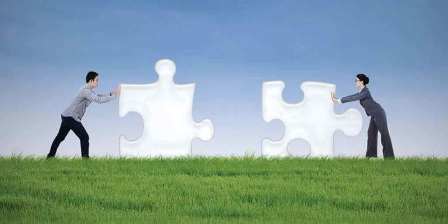 life coaching lead ns two people holding puzzles pieces