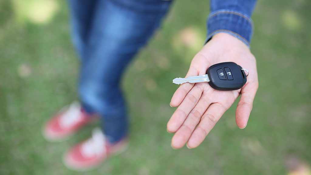 modern car keys ns lead