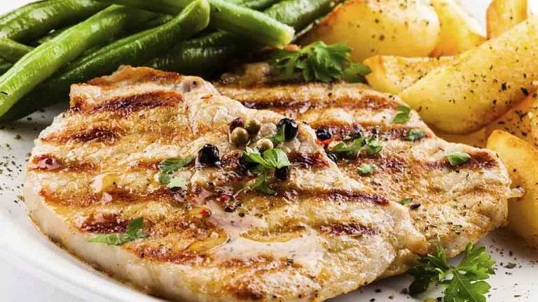 Grilled meat and vegetables