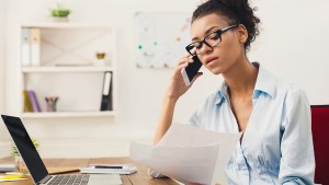 getting_phone_financial_advice_over_the_phone_during_COVID-19