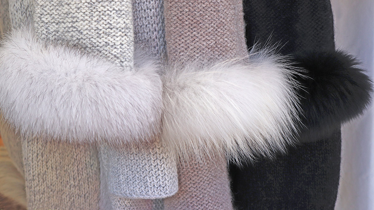 jackets_with_fur_trim_lead