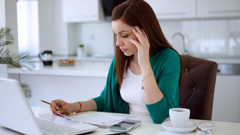 young_woman_in_finacial_mortgage_stress