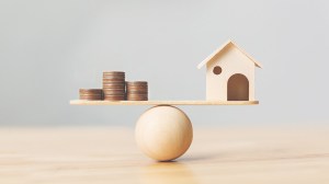 lead_money_and_house