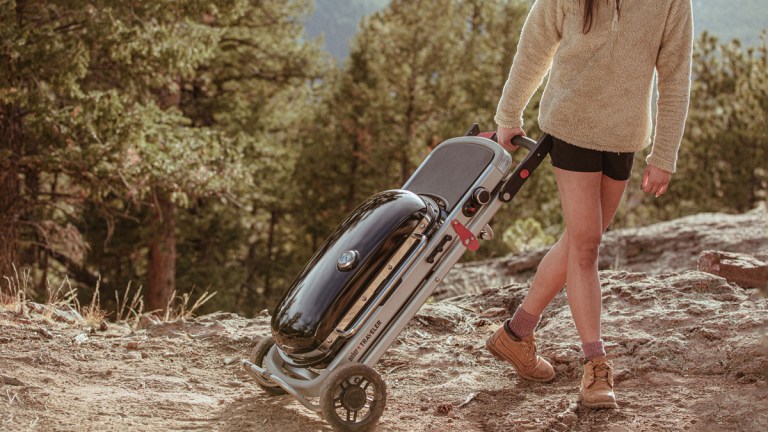 webber_travller_bbq_outside