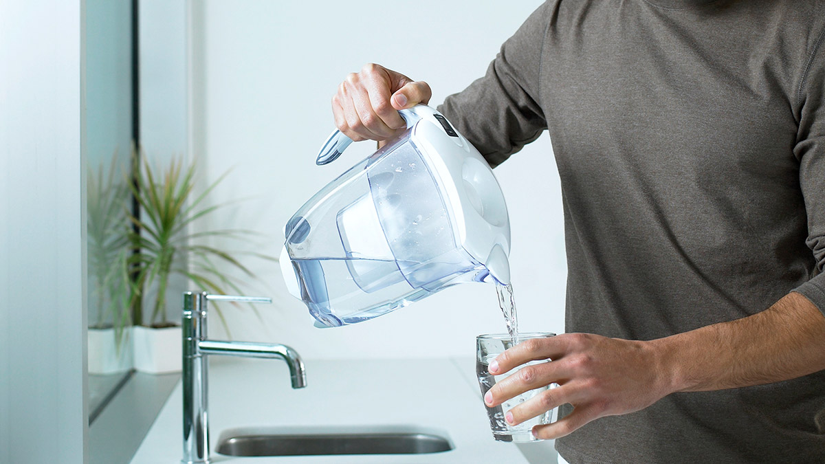 water jug with filter