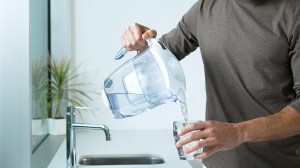 water jug with filter