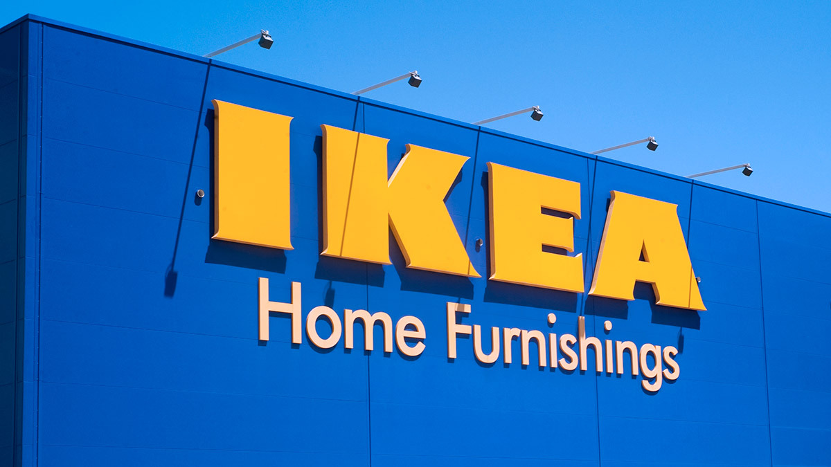 closeup_of_ikea_storefront_showing_ikea_logo