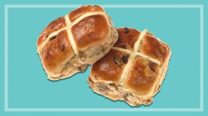 two_hot_cross_buns
