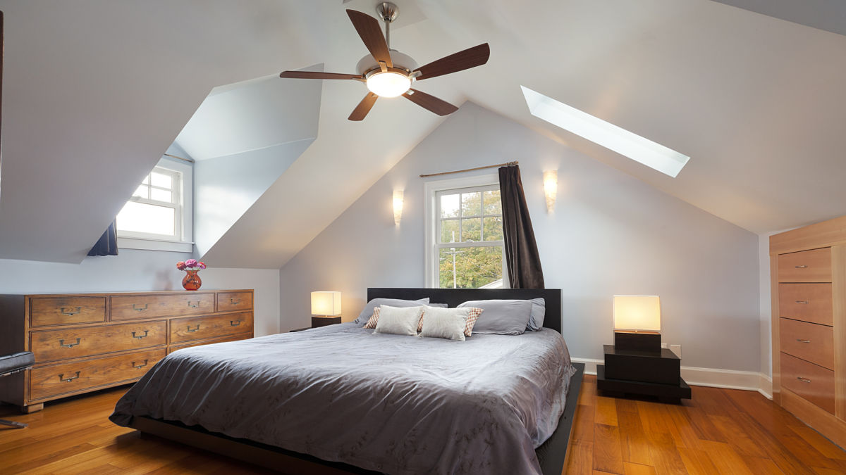 ceiling fan in bedroom